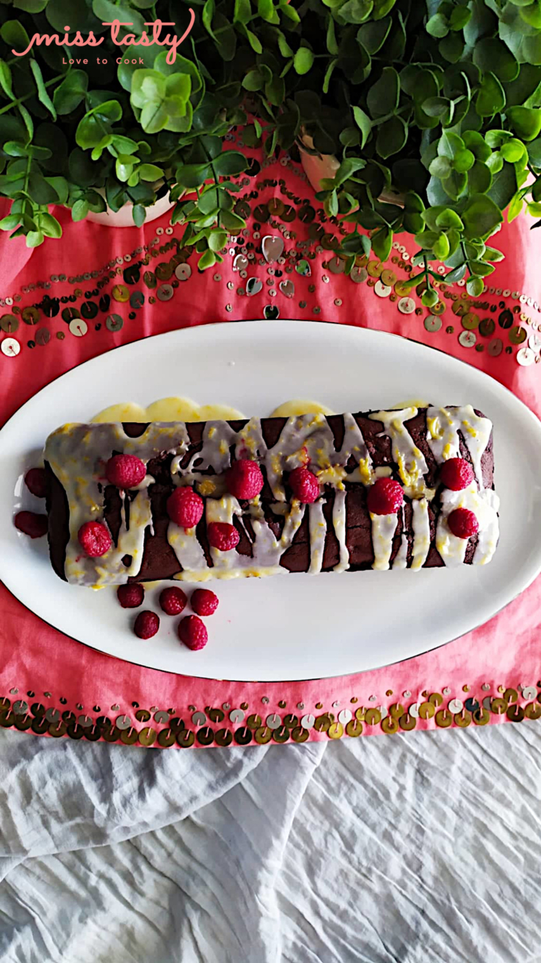 Cake-sokolatas-rasberries-pergamnoto-4