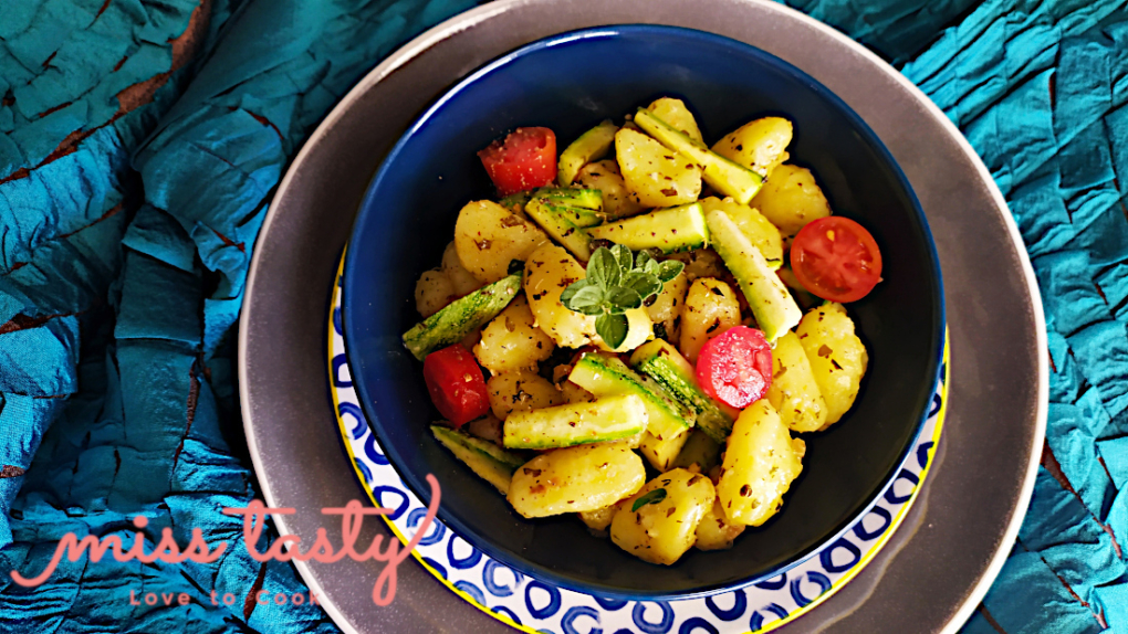 Nioki-patatas-pesto-kolokuthakia-1